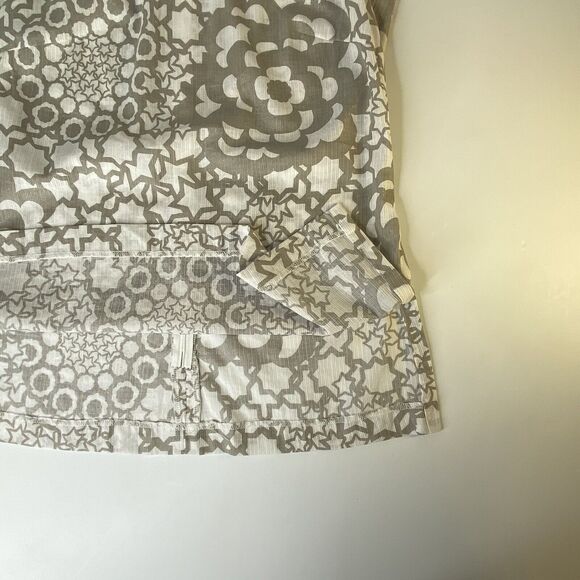 Trina Turk Tank Top Size P Wide Collar Metallic Gray White Floral Stars - Picture 3 of 12